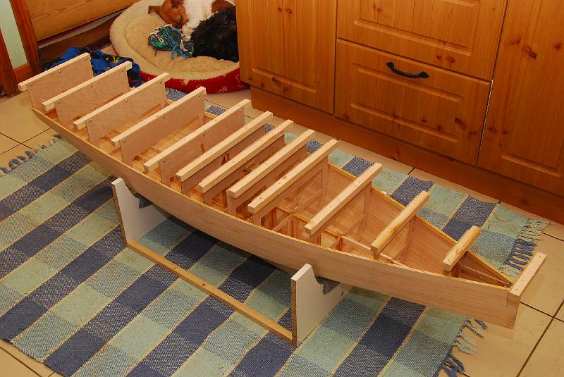 DSC_0022.JPG - Upright and in the 'build cradle'  with the extended frames still on.